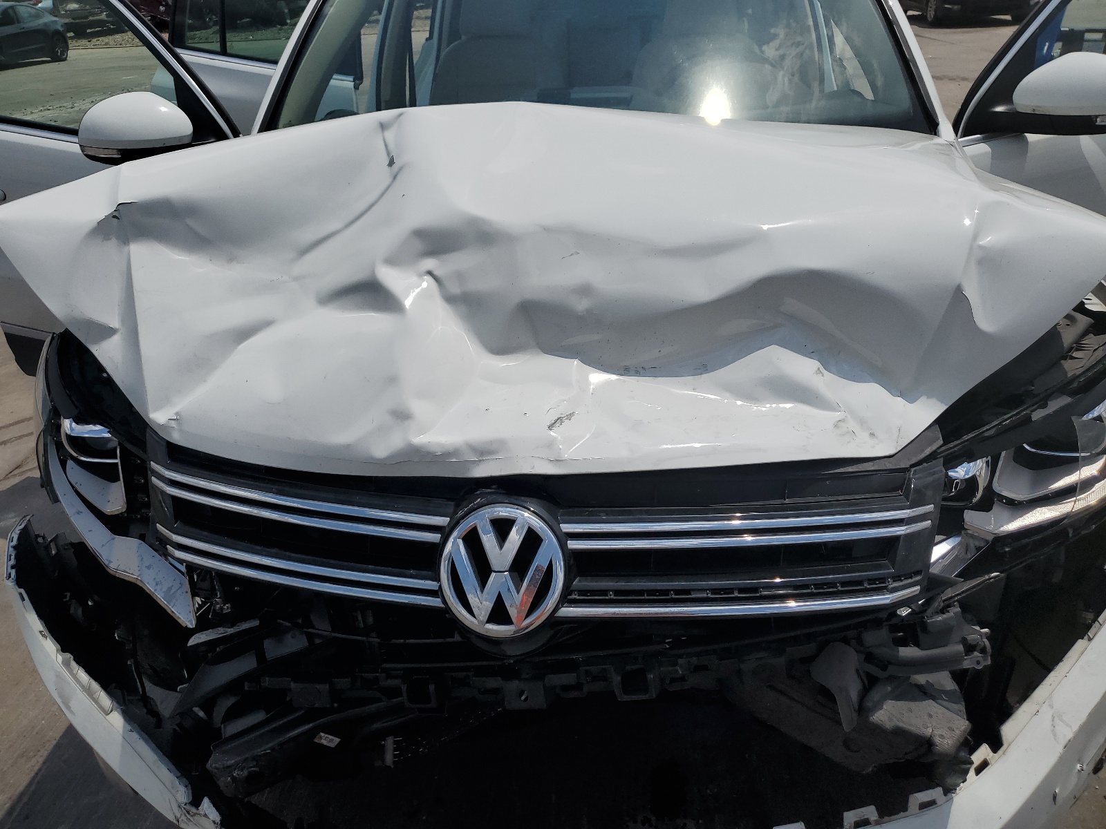 WVGAV7AX0GW506974 2016 Volkswagen Tiguan S