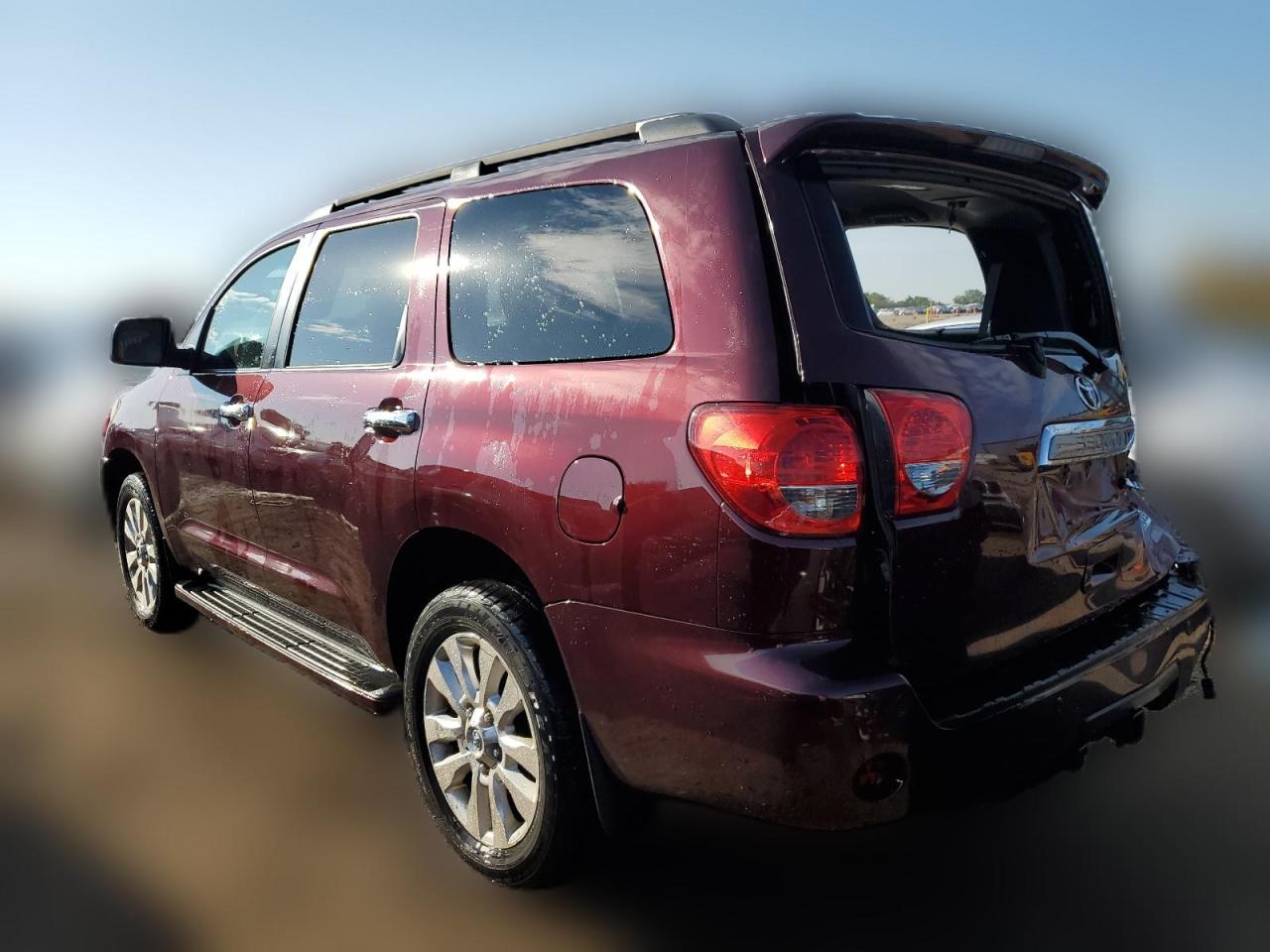 2011 Toyota Sequoia Platinum VIN: 5TDDW5G15BS050727 Lot: 63253024