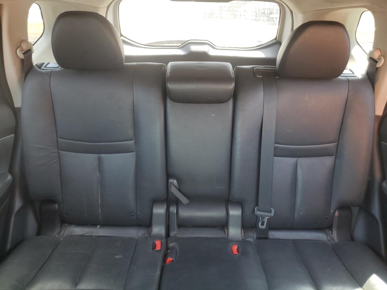 2015 Nissan Rogue S VIN: 5N1AT2MT2FC864885 Lot: 63245554