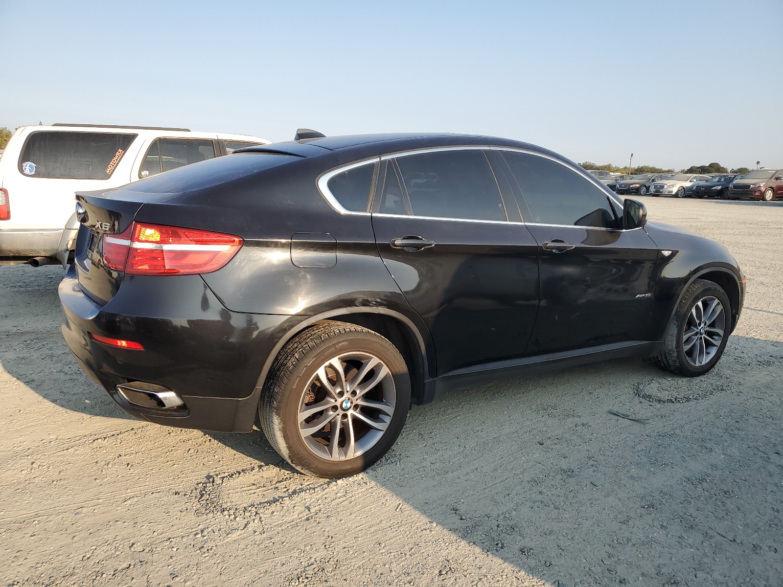 2013 BMW X6 xDrive50I vin: 5UXFG8C55DL591988