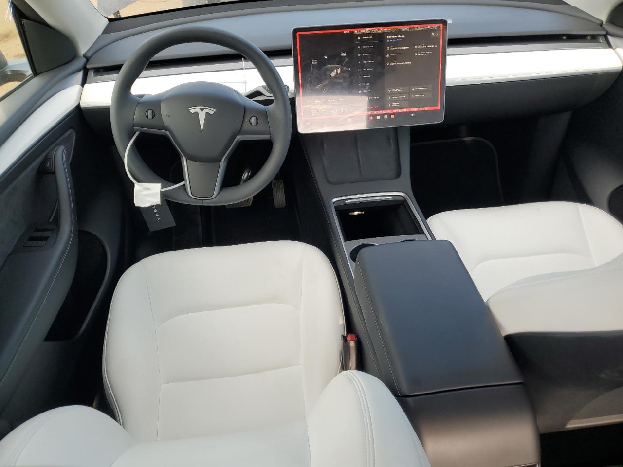 7SAYGAEE5RF027463 2024 Tesla Model Y