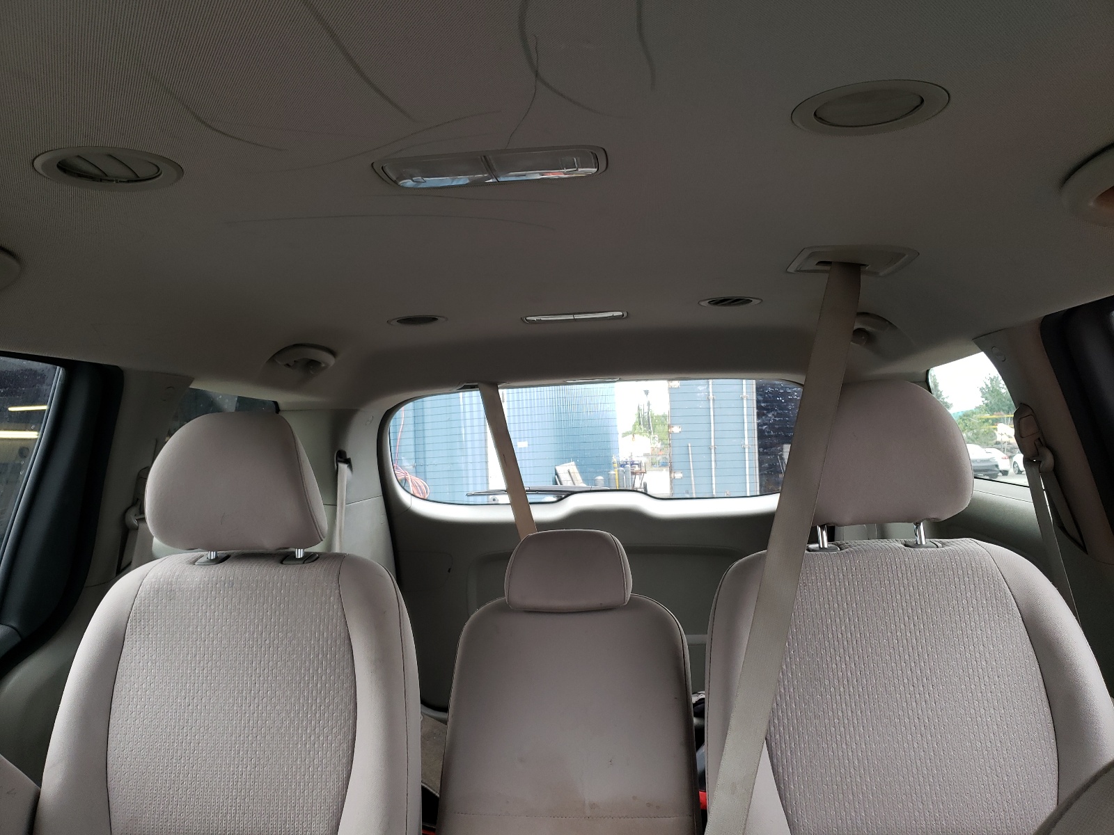 2018 Kia Sedona Lx vin: KNDMB5C12J6389123