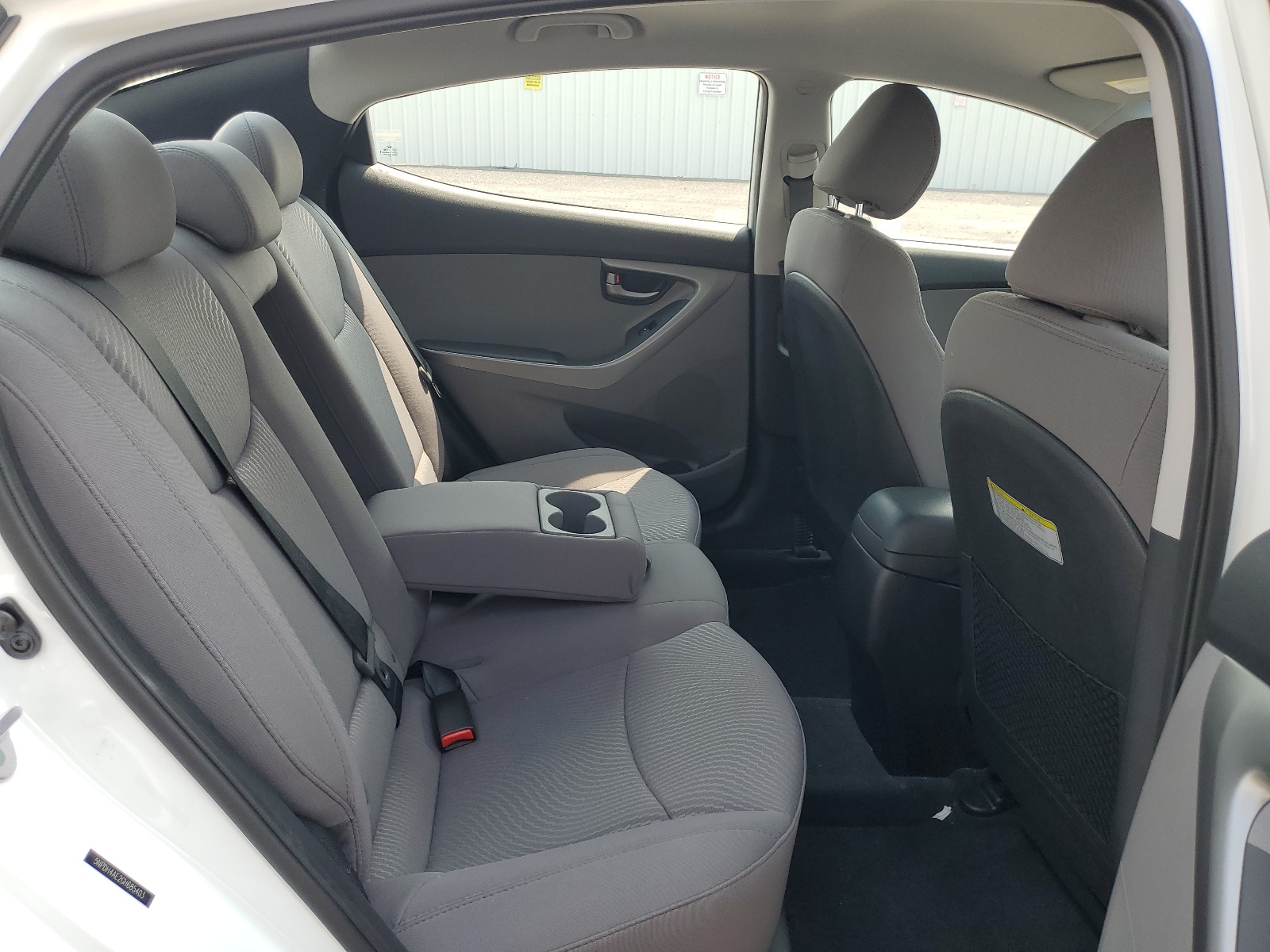 5NPDH4AE2GH685403 2016 Hyundai Elantra Se