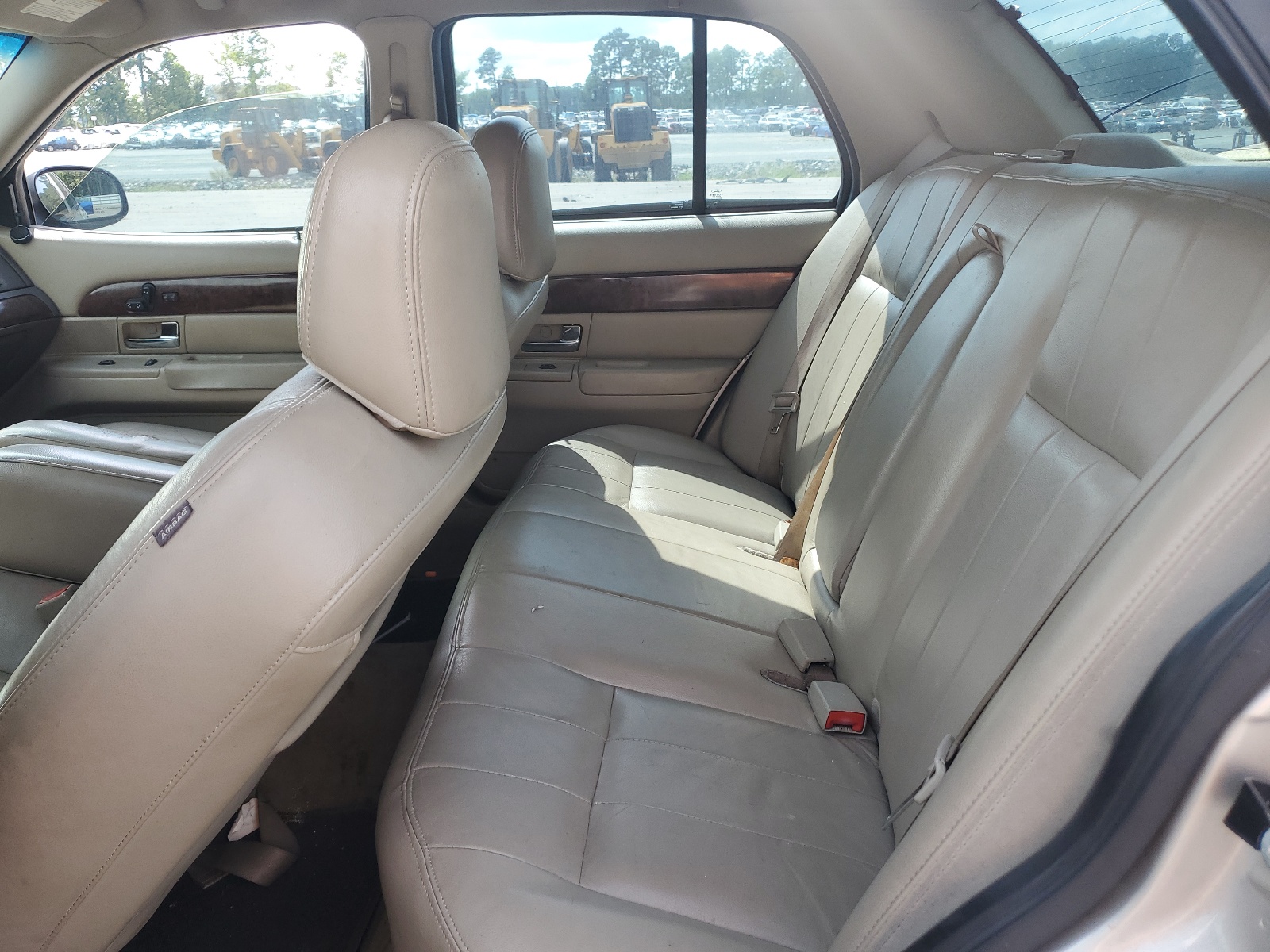 2MEHM75V46X611663 2006 Mercury Grand Marquis Ls