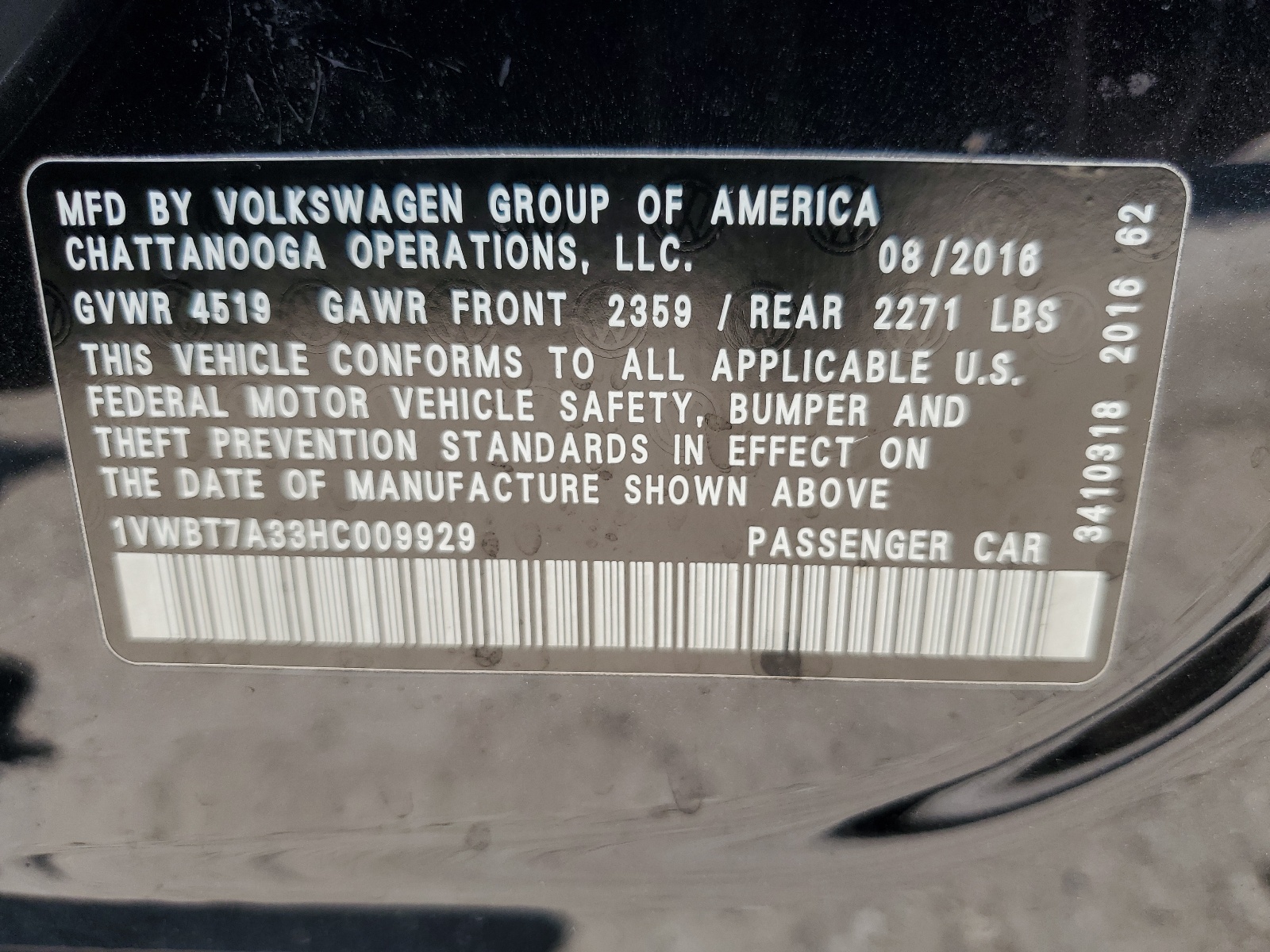 1VWBT7A33HC009929 2017 Volkswagen Passat Se