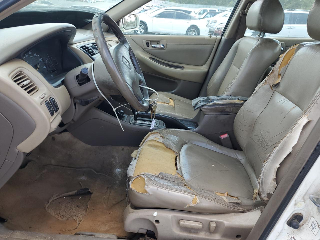 2000 Honda Accord Ex VIN: 1HGCG1650YA007653 Lot: 62623804