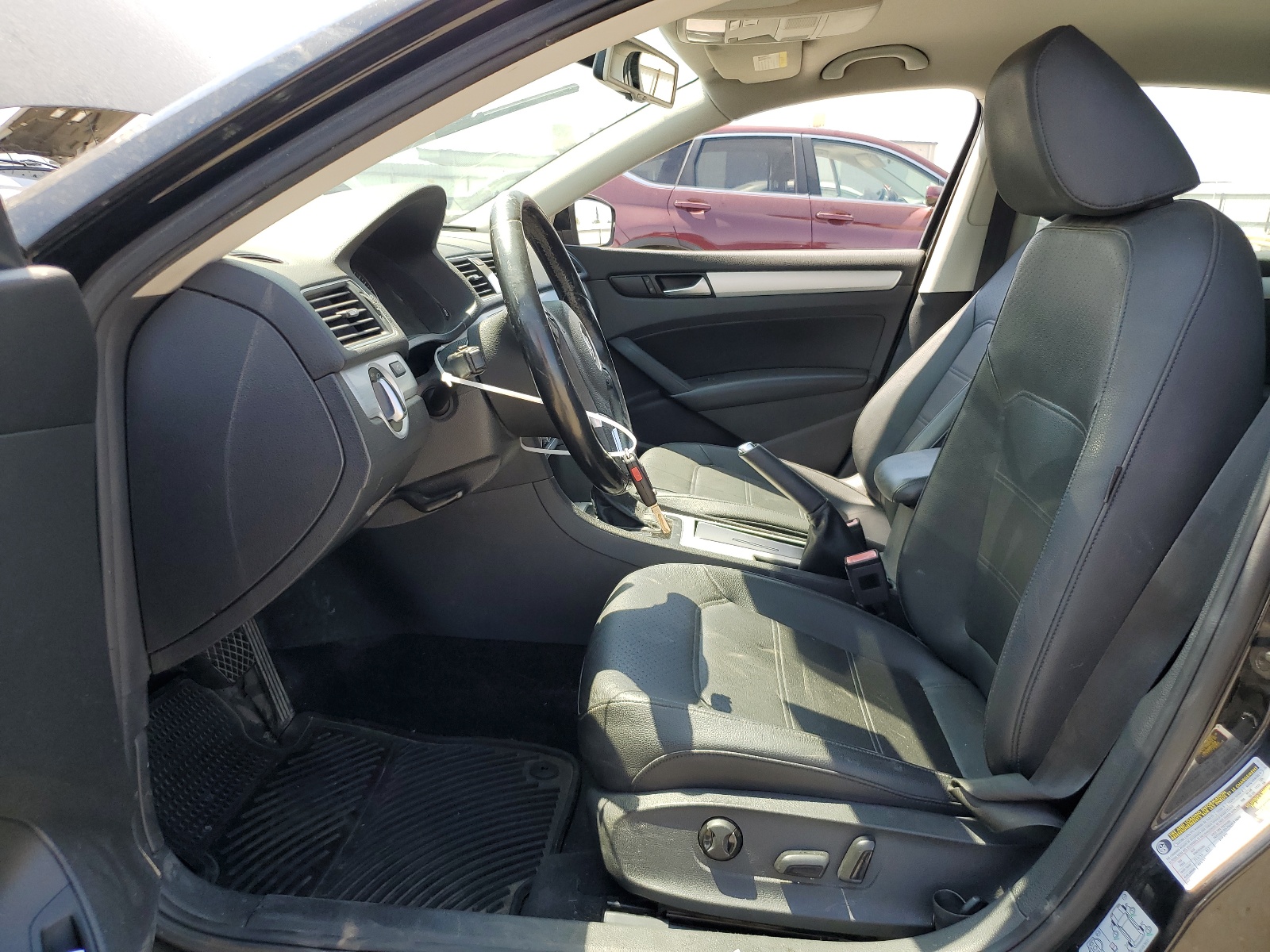 1VWBP7A39CC106727 2012 Volkswagen Passat Se