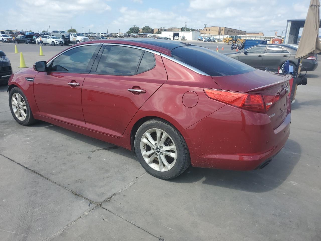 2011 Kia Optima - Image 2