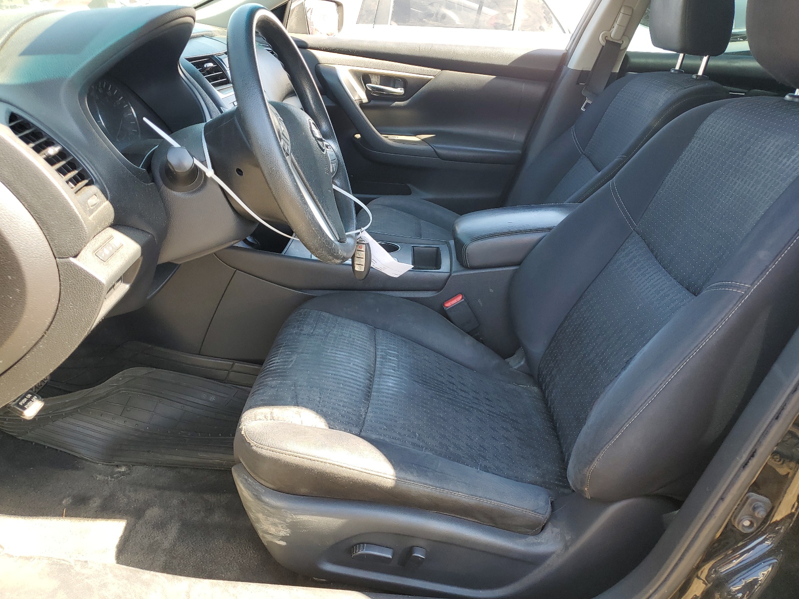 1N4AL3AP9GC237805 2016 Nissan Altima 2.5