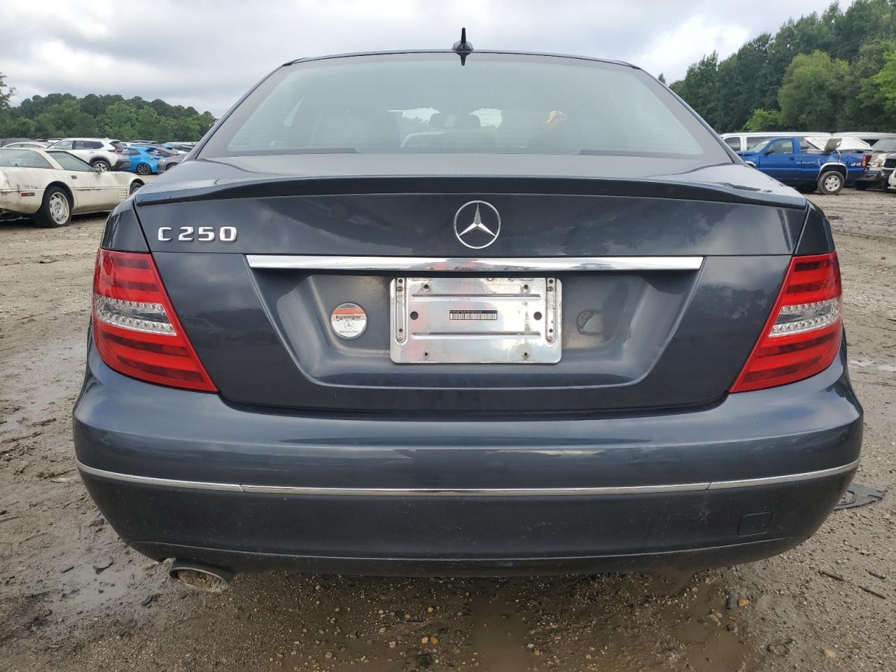 2014 Mercedes-Benz C 250 VIN: WDDGF4HB7ER305319 Lot: 63809344