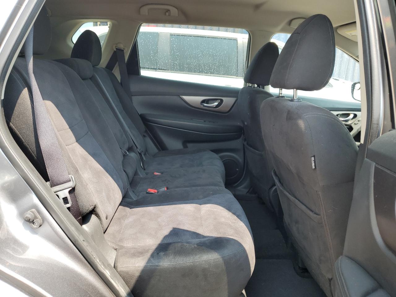 2015 Nissan Rogue S VIN: KNMAT2MV5FP508588 Lot: 62322634