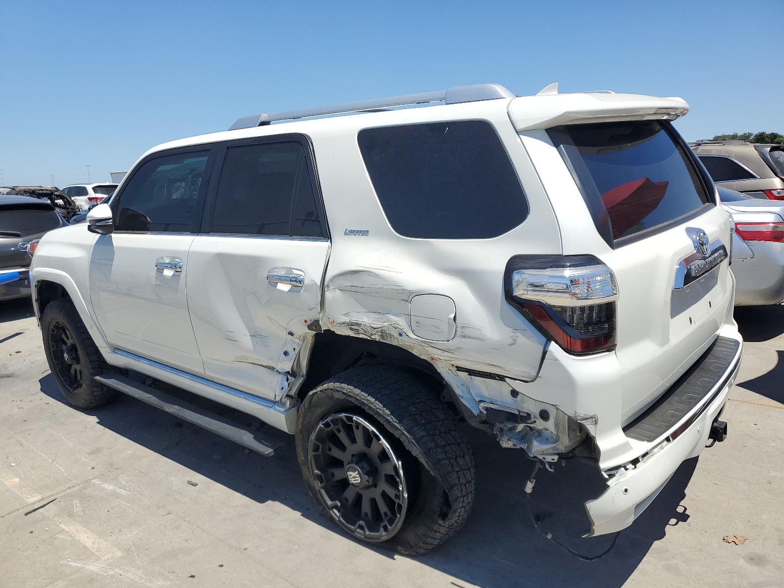 JTEBU5JR5F5239266 2015 Toyota 4Runner Sr5