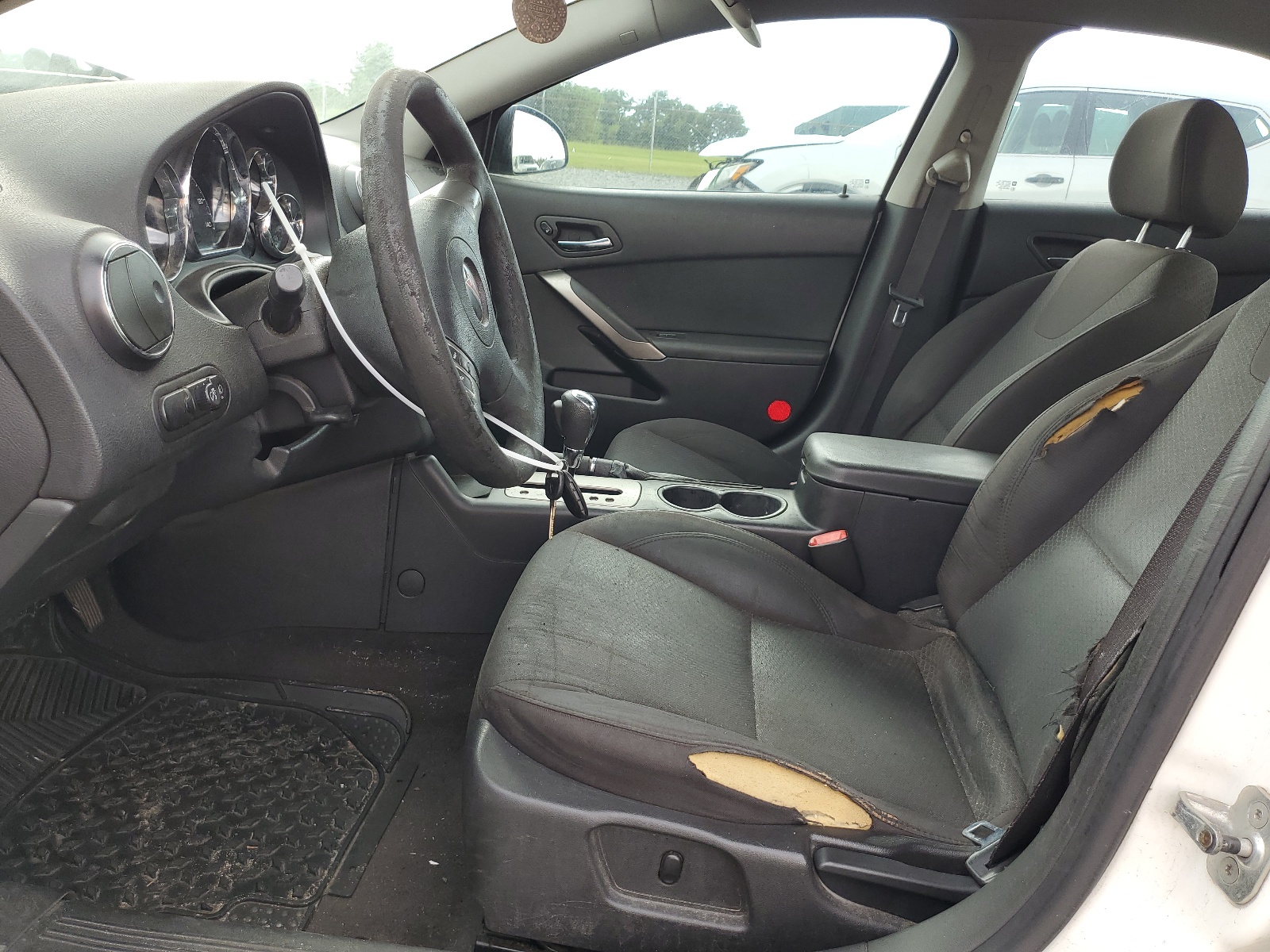 1G2ZG558364219586 2002 Pontiac G6 Se1