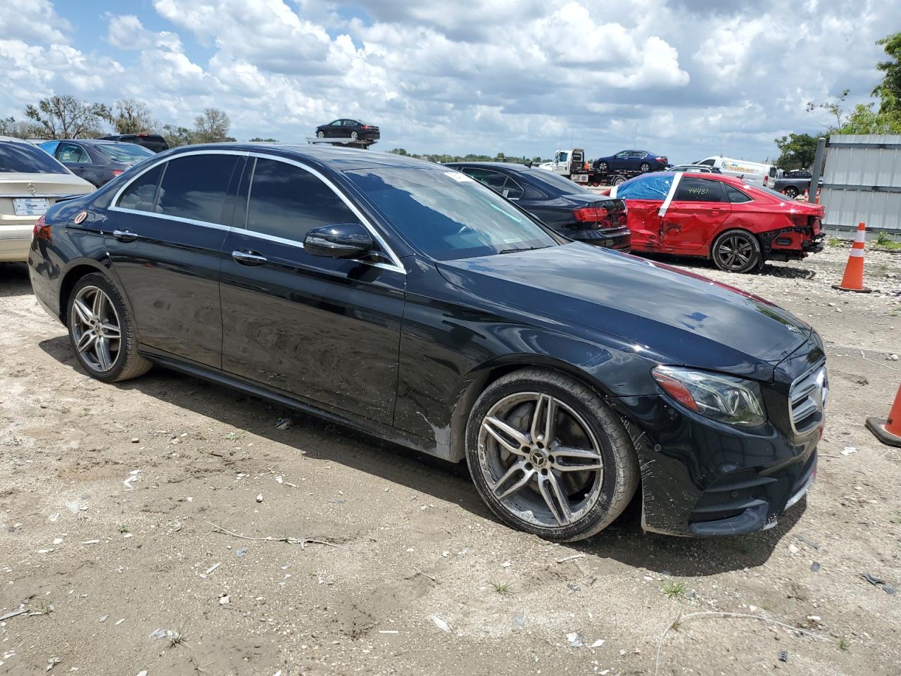 2019 Mercedes-Benz E 300 VIN: WDDZF4JB2KA558190 Lot: 63543714