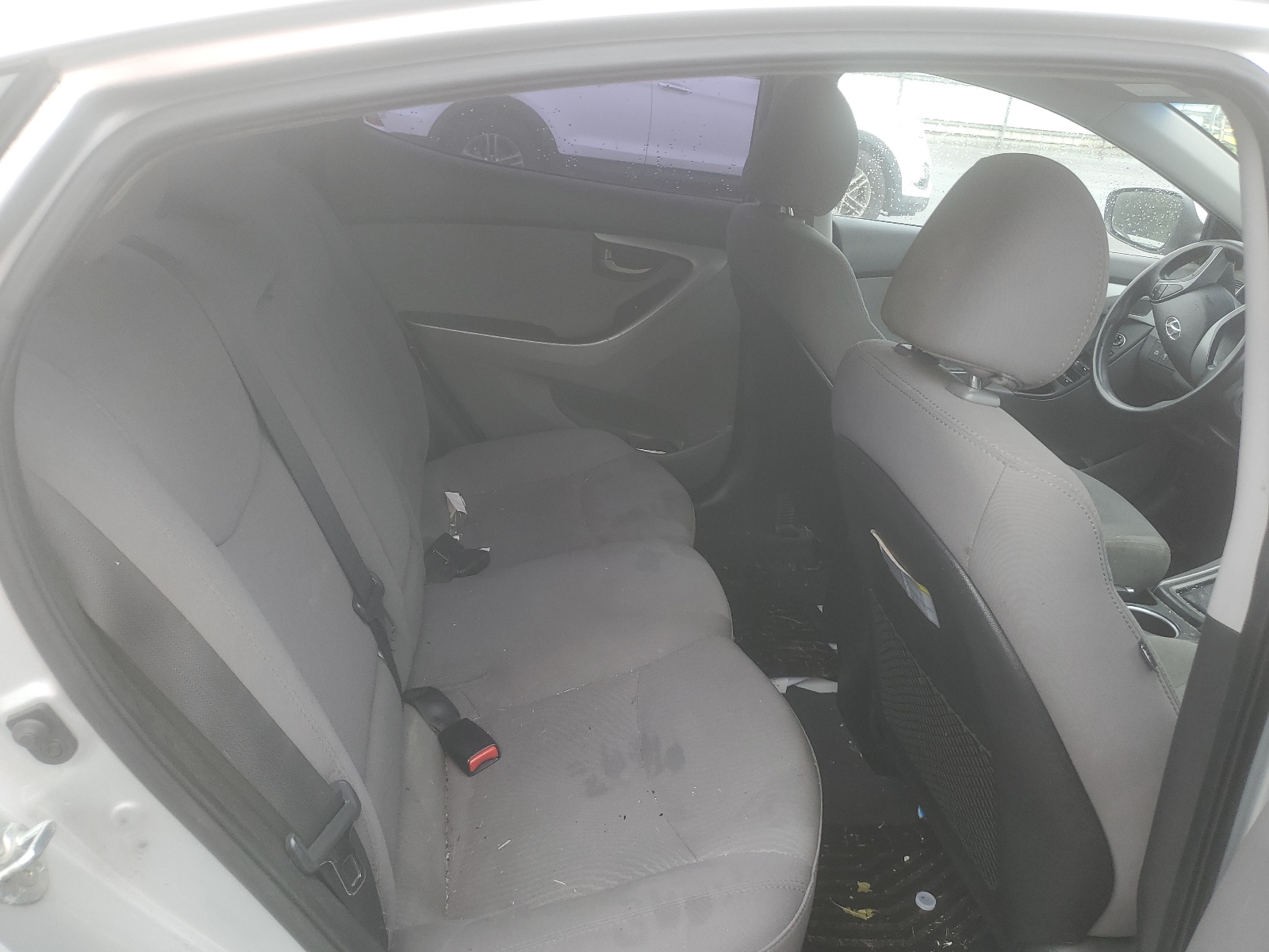 5NPDH4AE1GH727348 2016 Hyundai Elantra Se