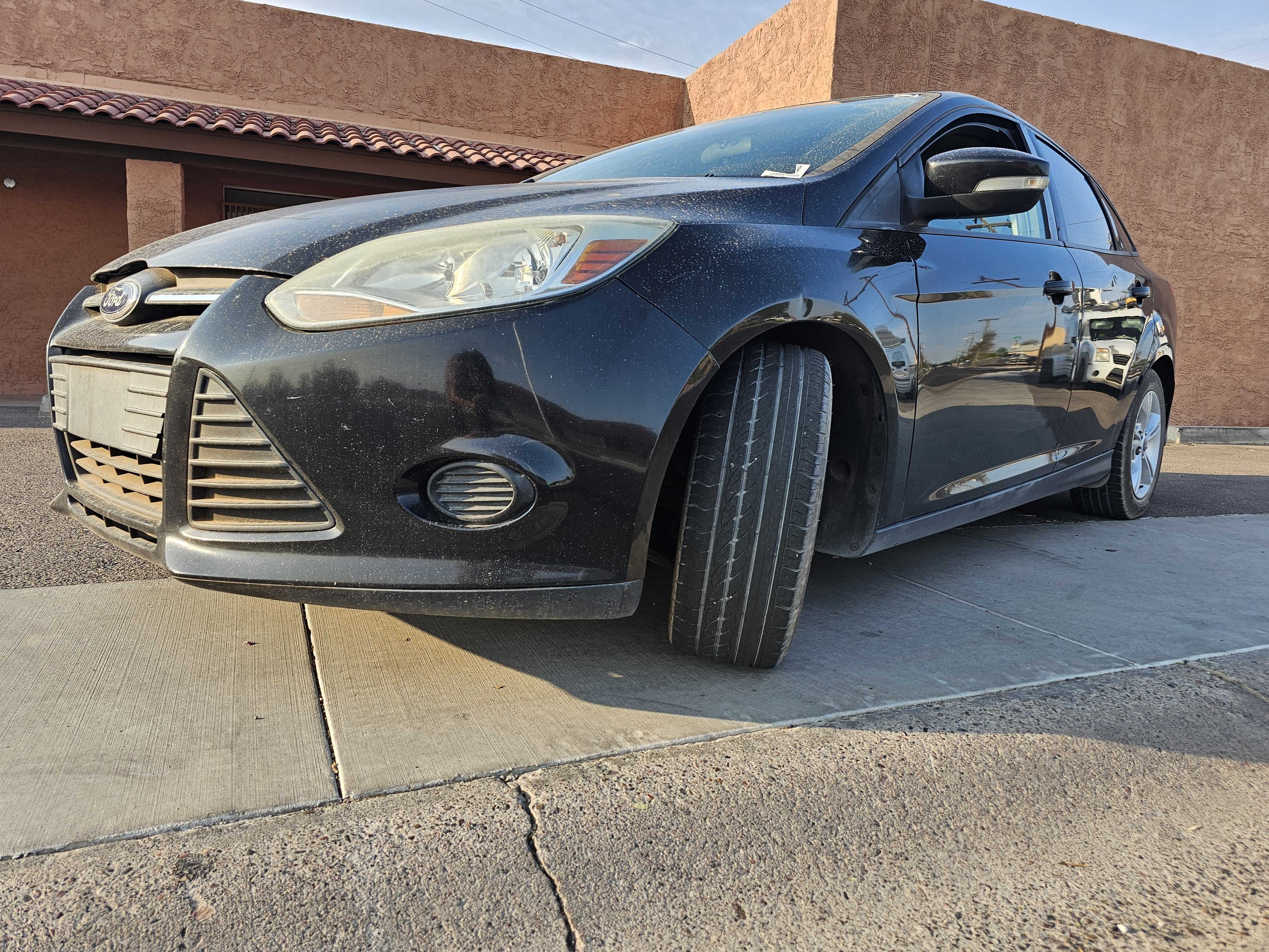 2014 Ford Focus Se vin: 1FADP3F25EL335662