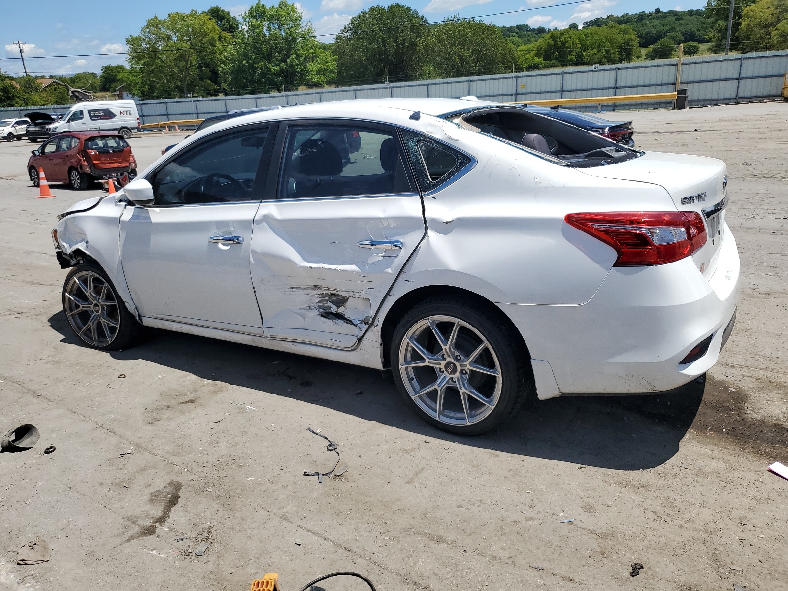 2018 Nissan Sentra S vin: 3N1AB7AP5JL621857