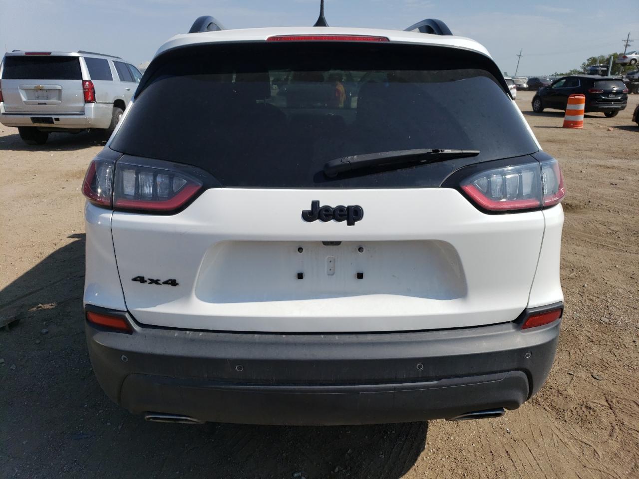 1C4PJMLX1KD299313 2019 Jeep Cherokee Latitude Plus