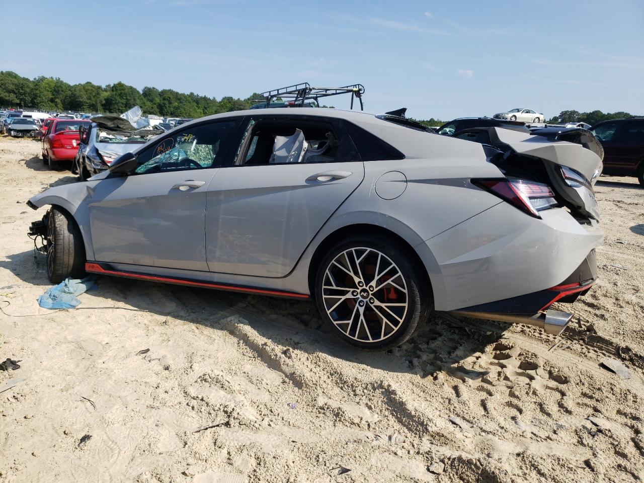 2023 Hyundai Elantra - Image 2