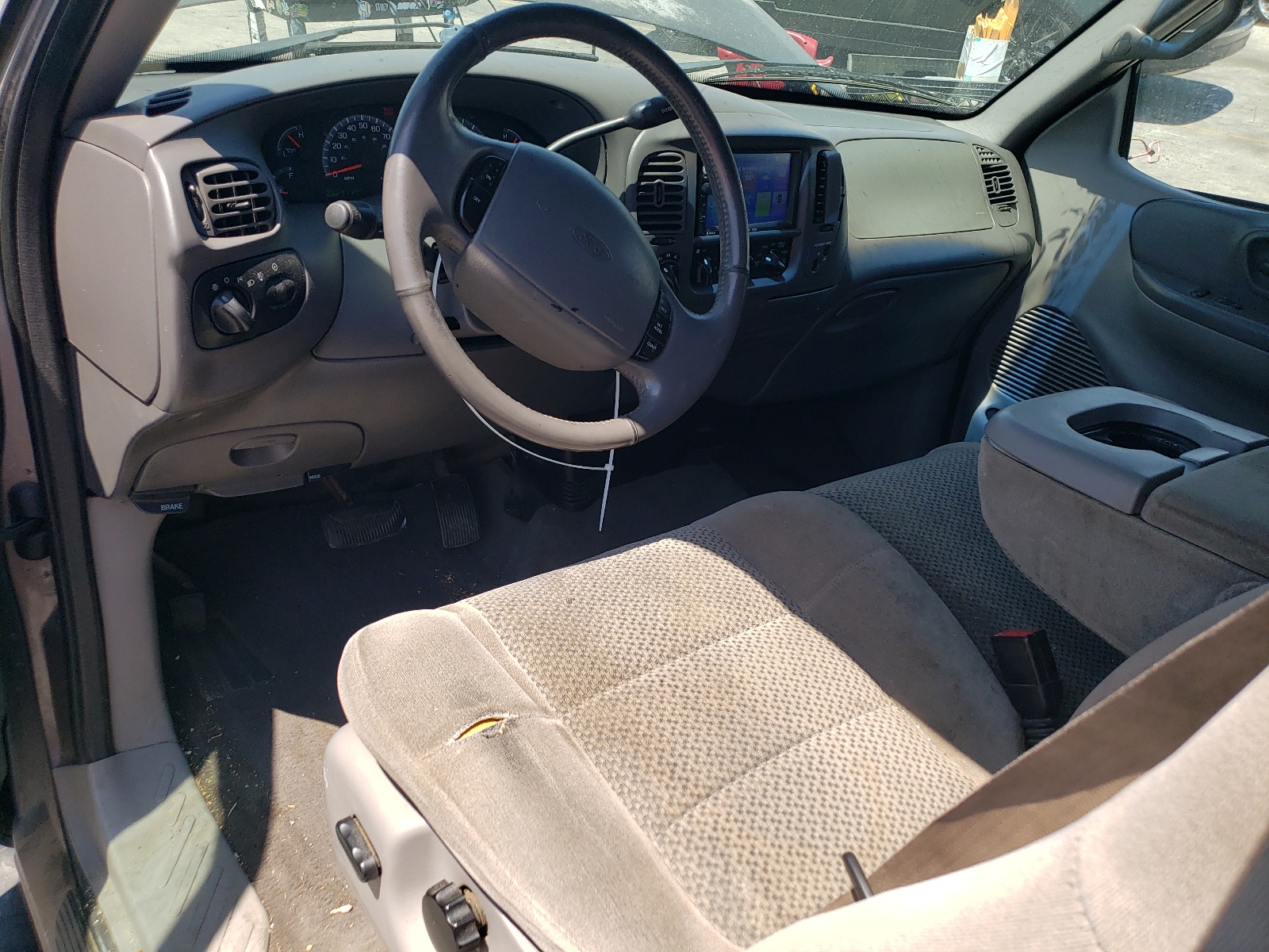 1FTRX18W32KA80760 2002 Ford F150