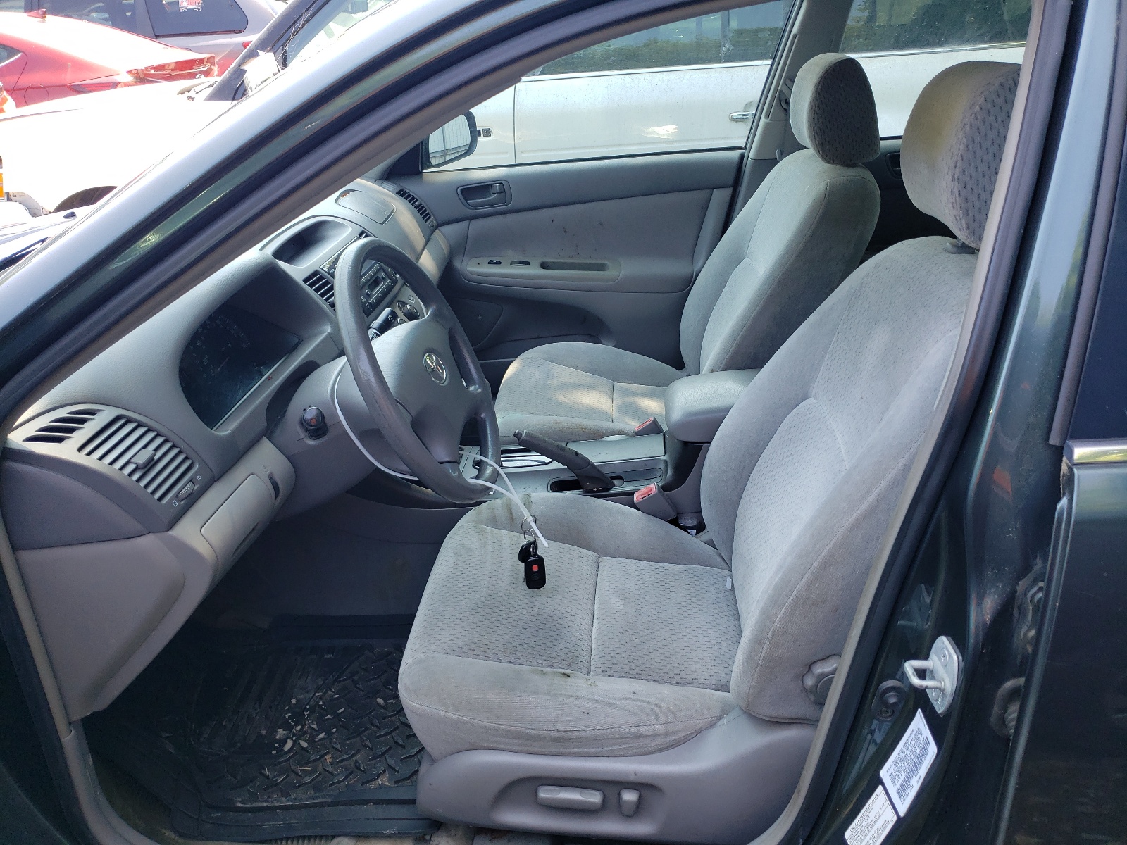 4T1BF32K73U555950 2003 Toyota Camry Le