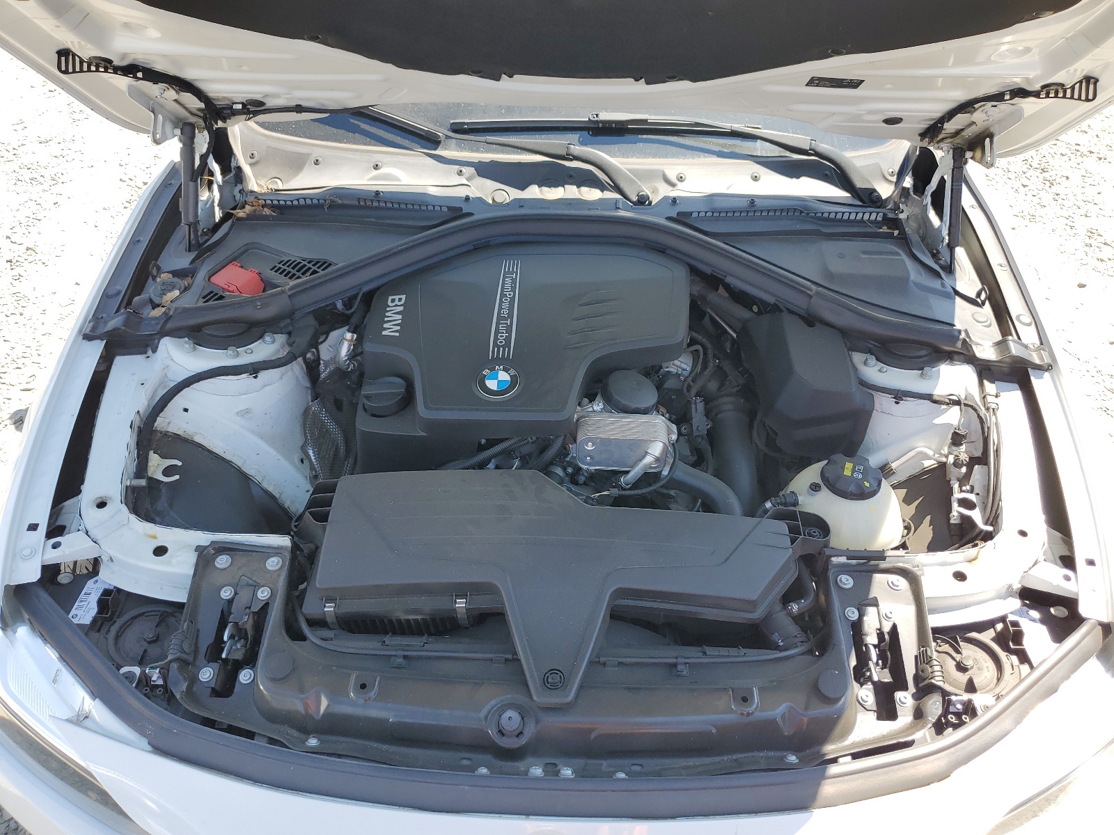 WBA8E1G5XGNT38348 2016 BMW 320 I