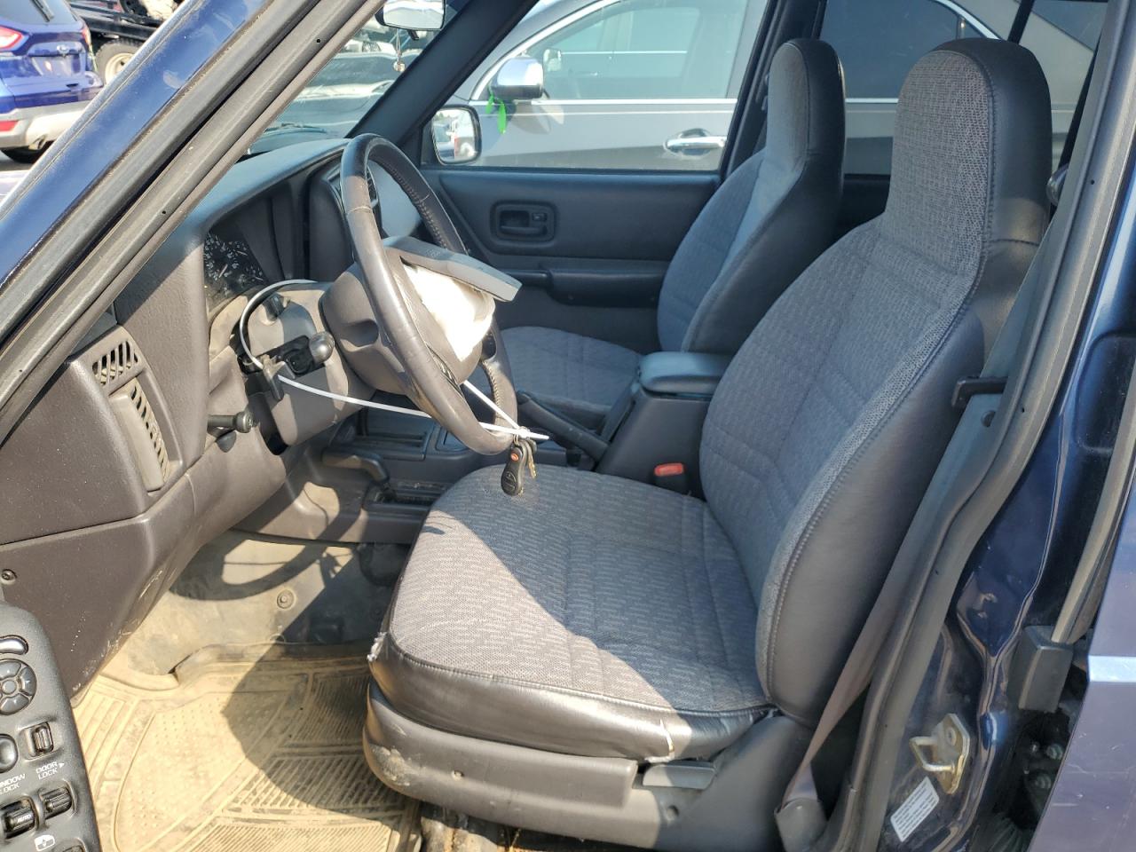 2001 Jeep Cherokee Sport VIN: 1J4FF48S81L547873 Lot: 62708884