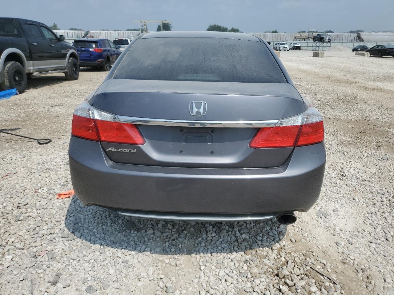 1HGCR2E33DA252585 2013 Honda Accord Lx