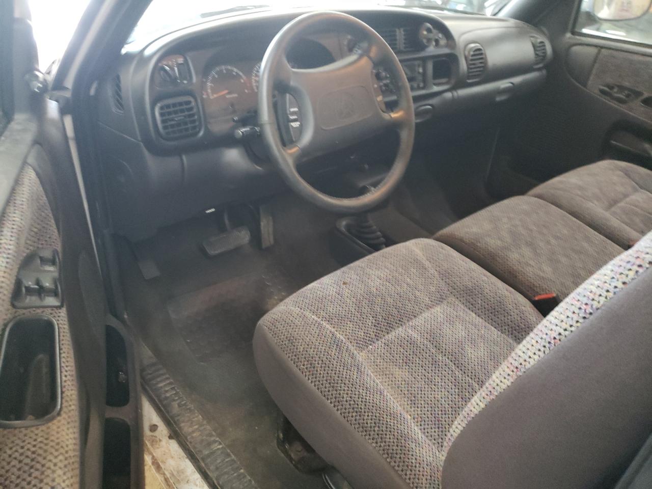 1999 Dodge Ram 2500 VIN: 3B7KF26Z6XM512569 Lot: 61606484