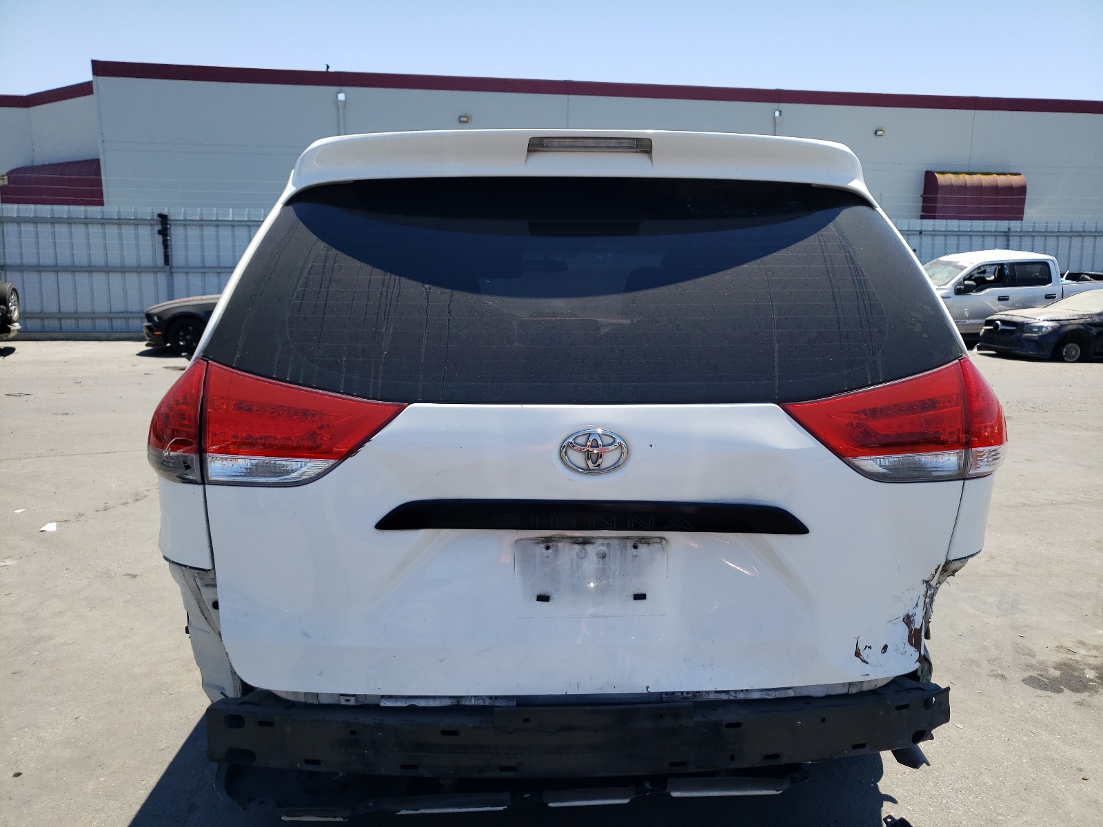 5TDZK3DC4DS280208 2013 Toyota Sienna