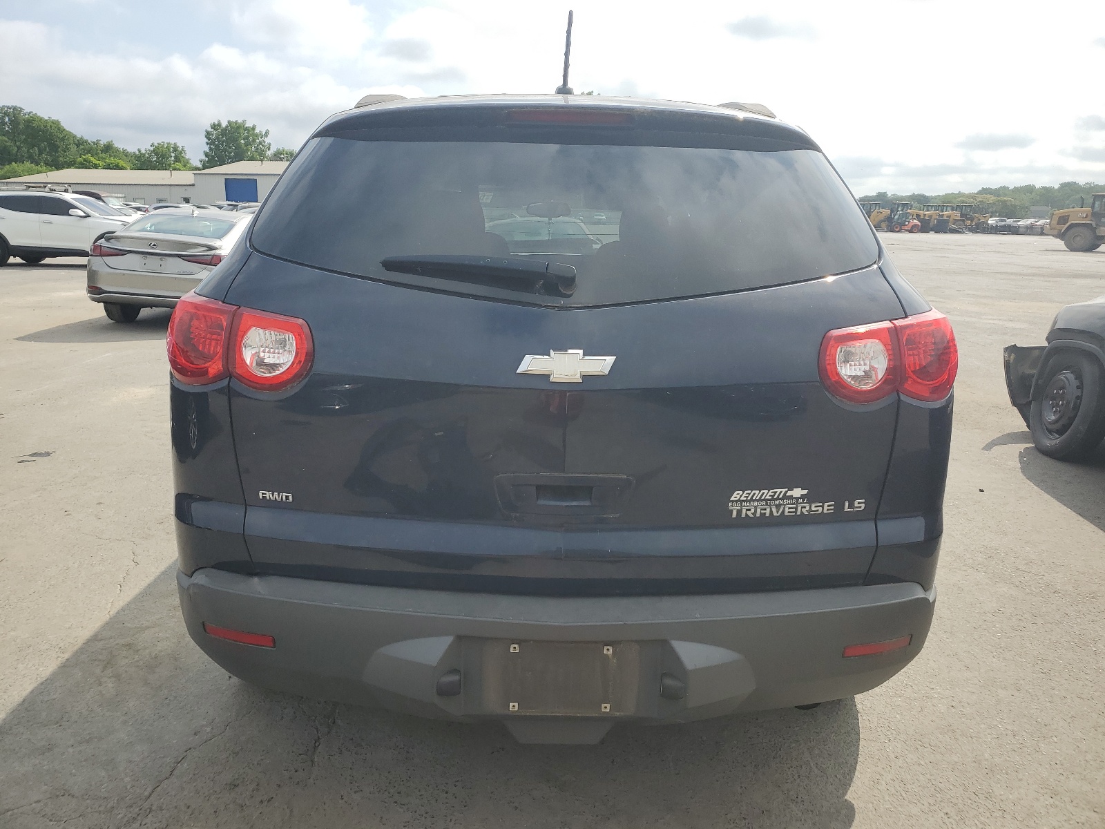 1GNKVFED8BJ315142 2011 Chevrolet Traverse Ls