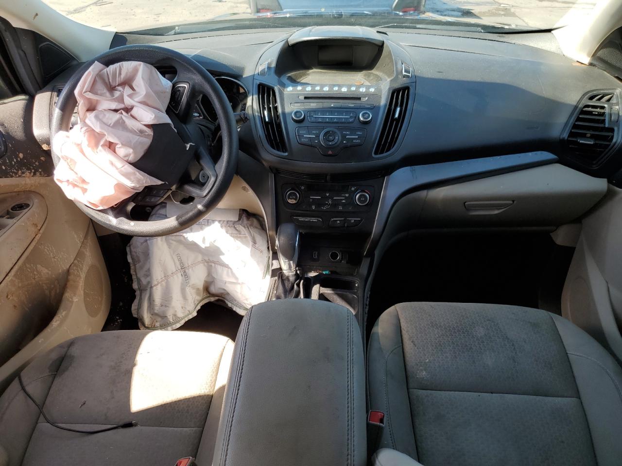 2018 Ford Escape Se VIN: 1FMCU9G90JUB48410 Lot: 62061754