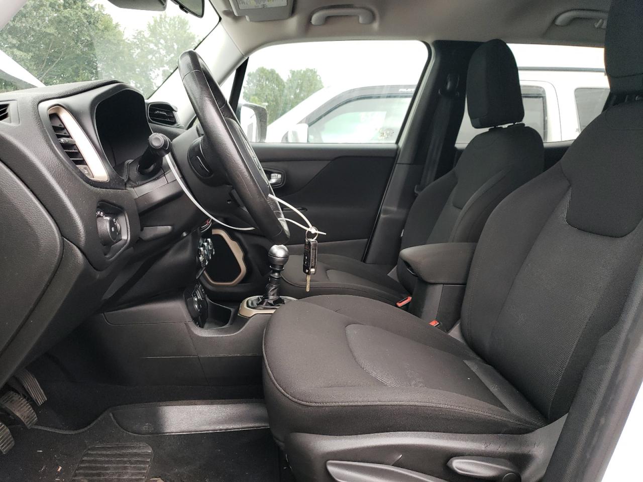 2015 Jeep Renegade Latitude VIN: ZACCJBBH4FPC18776 Lot: 64737364