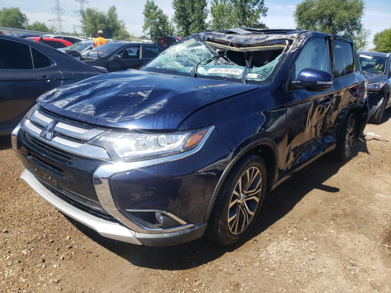 JA4AZ3A39HZ013013 2017 MITSUBISHI OUTLANDER - Image 1