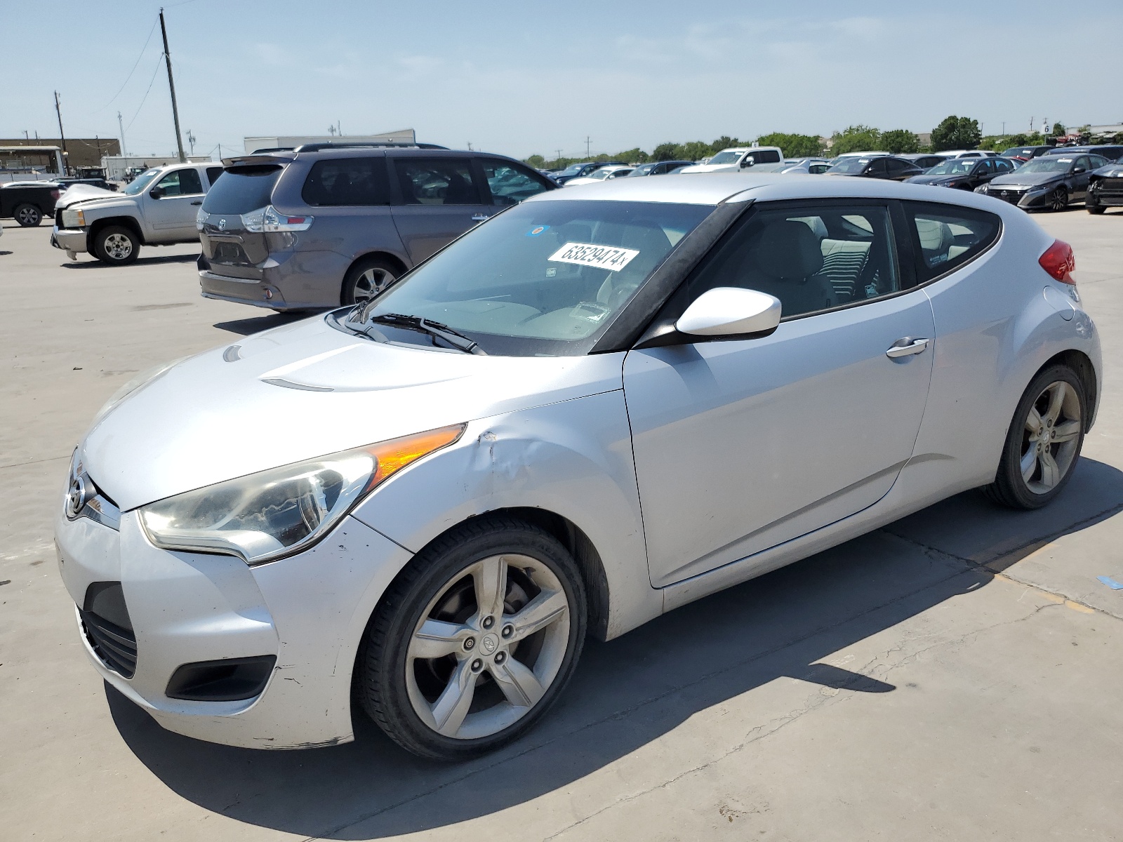 2012 Hyundai Veloster vin: KMHTC6AD1CU037060