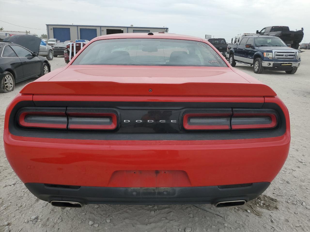 2018 Dodge Challenger Sxt VIN: 2C3CDZAG9JH321618 Lot: 63599244