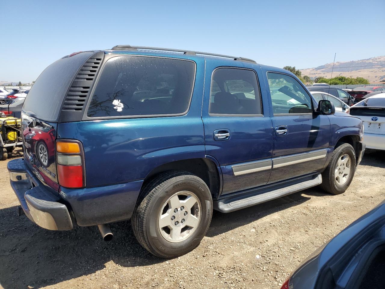 2005 Chevrolet Tahoe C1500 VIN: 1GNEC13V35J221062 Lot: 63185674