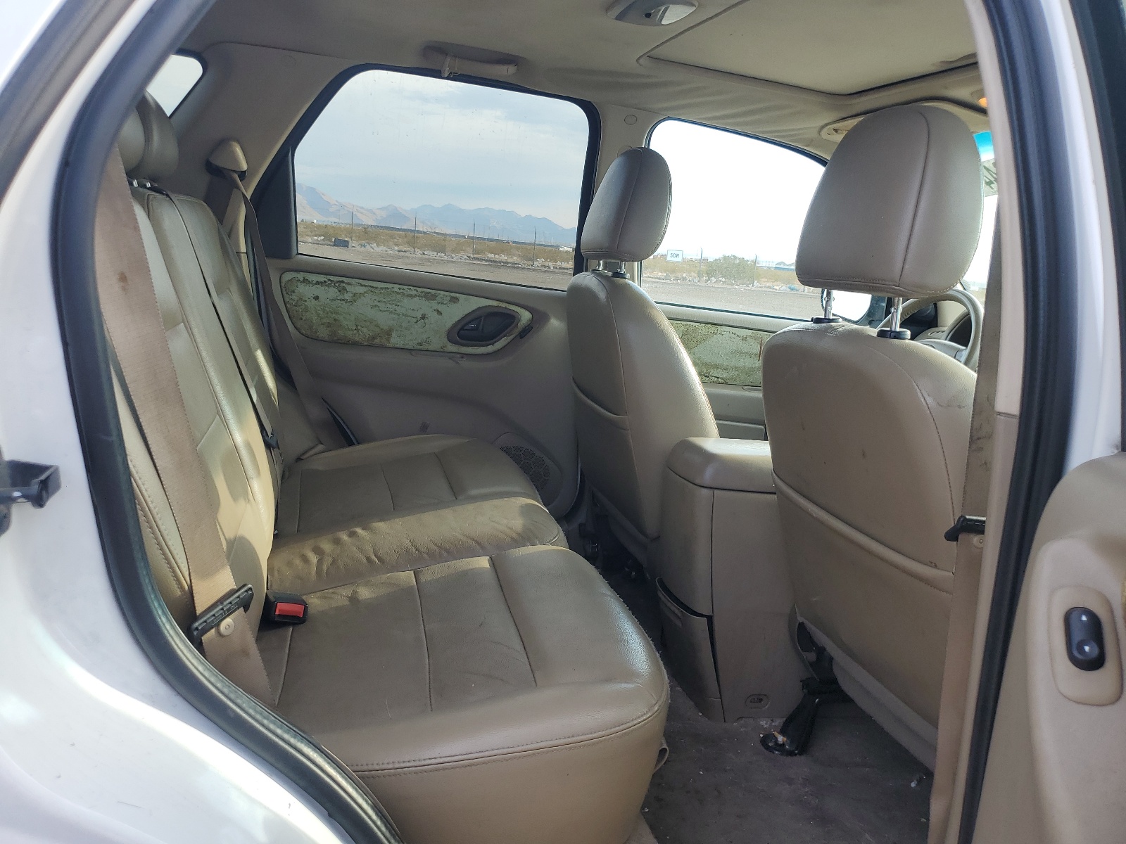 1FMYU93165KD52667 2005 Ford Escape Xlt