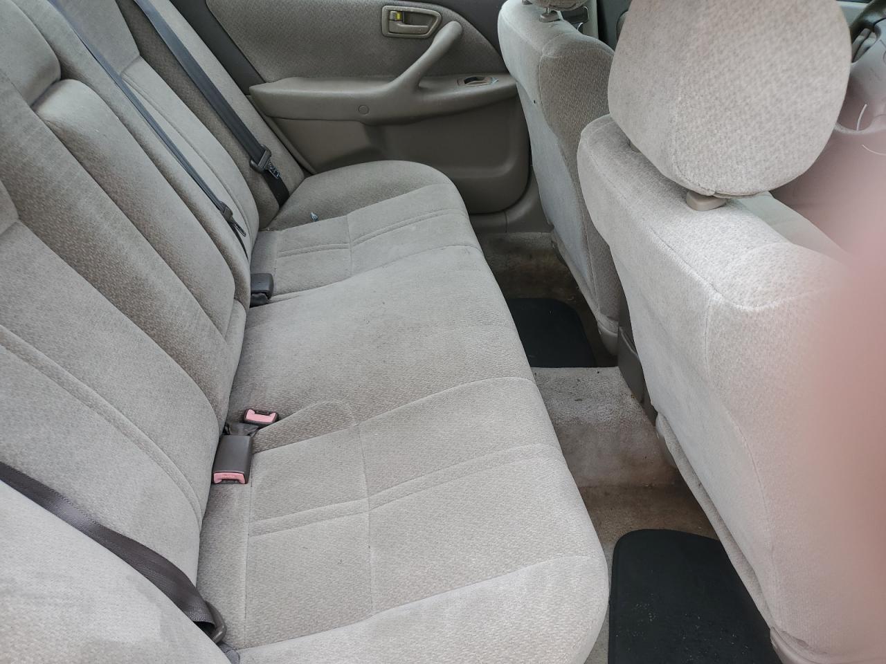 2000 Toyota Camry Ce VIN: 4T1BG22K3YU970133 Lot: 63923384