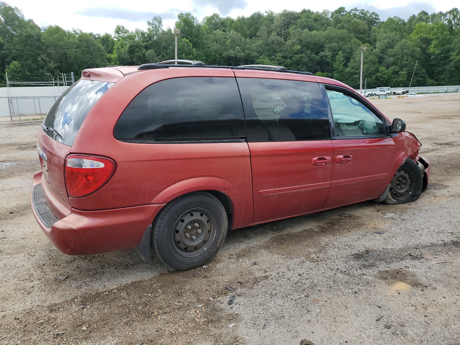 2C4GP44R84R537043 2004 Chrysler Town & Country Lx