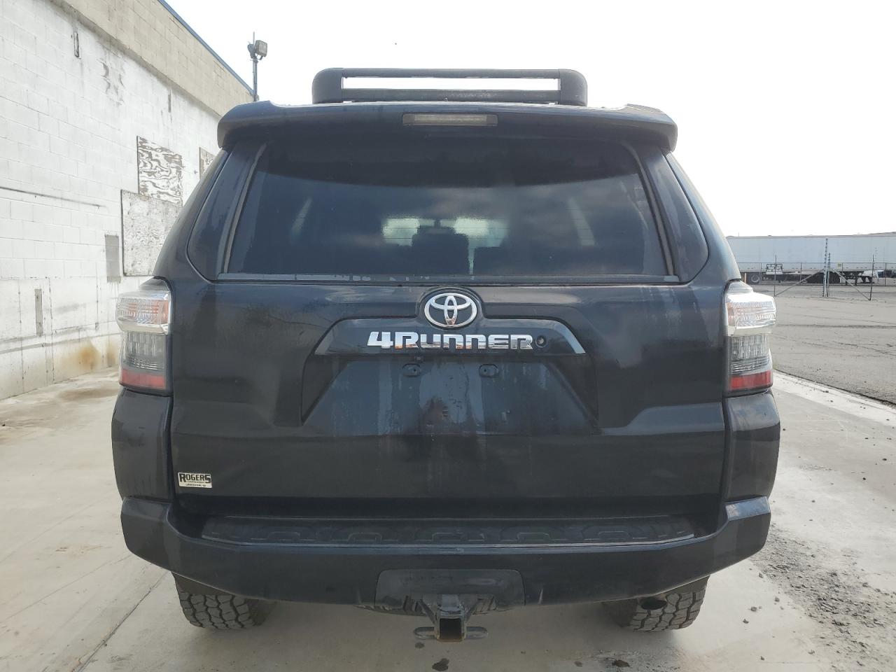 2018 Toyota 4Runner Sr5/Sr5 Premium VIN: JTEBU5JR8J5571050 Lot: 60378254