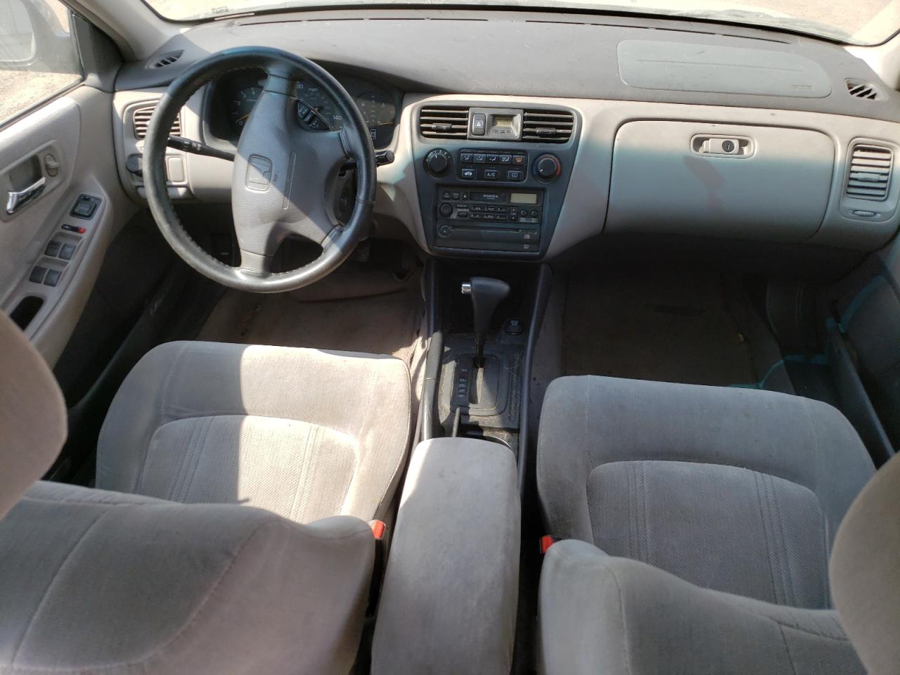 1999 Honda Accord Lx VIN: 1HGCG1648XA026733 Lot: 63630304