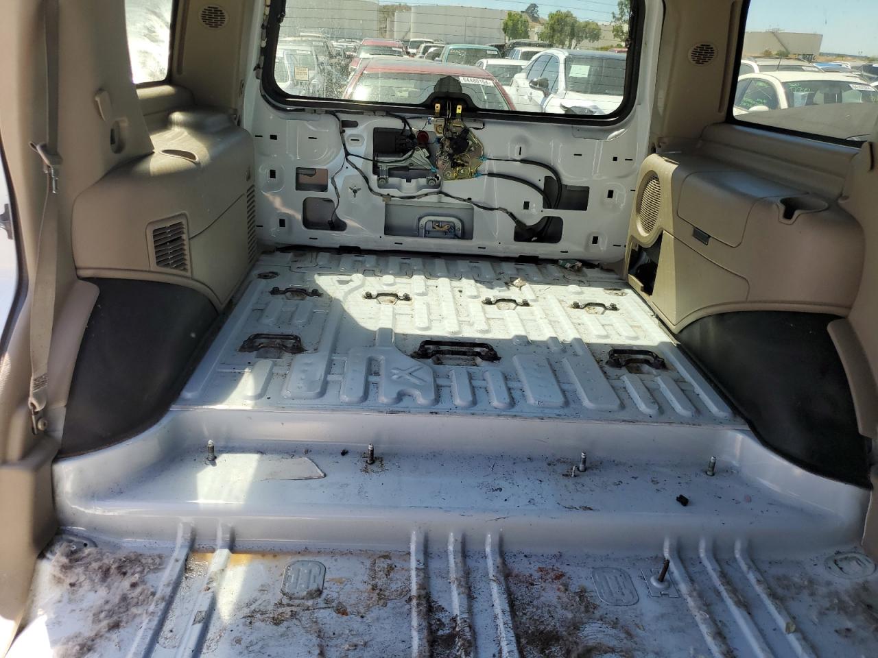 2002 Chevrolet Tahoe K1500 VIN: 1GNEK13TX2R145080 Lot: 64802254