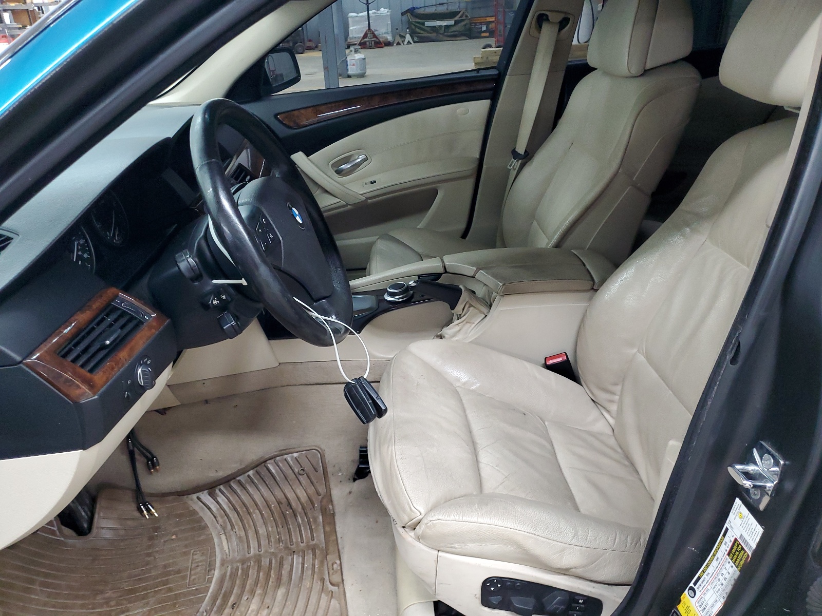 WBANU53548CT09749 2008 BMW 528 I