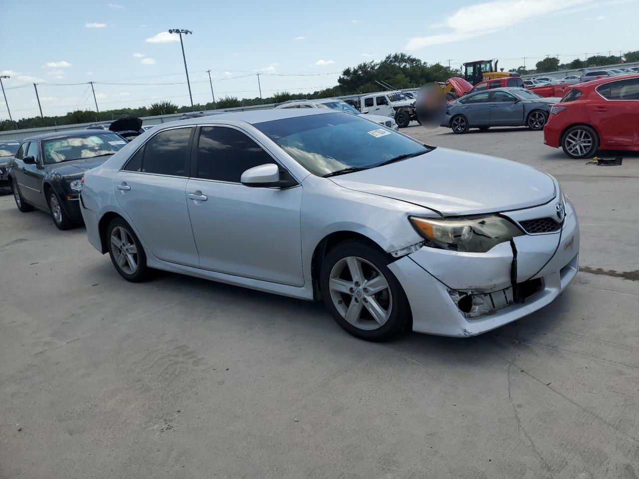 2013 Toyota Camry - Image 4