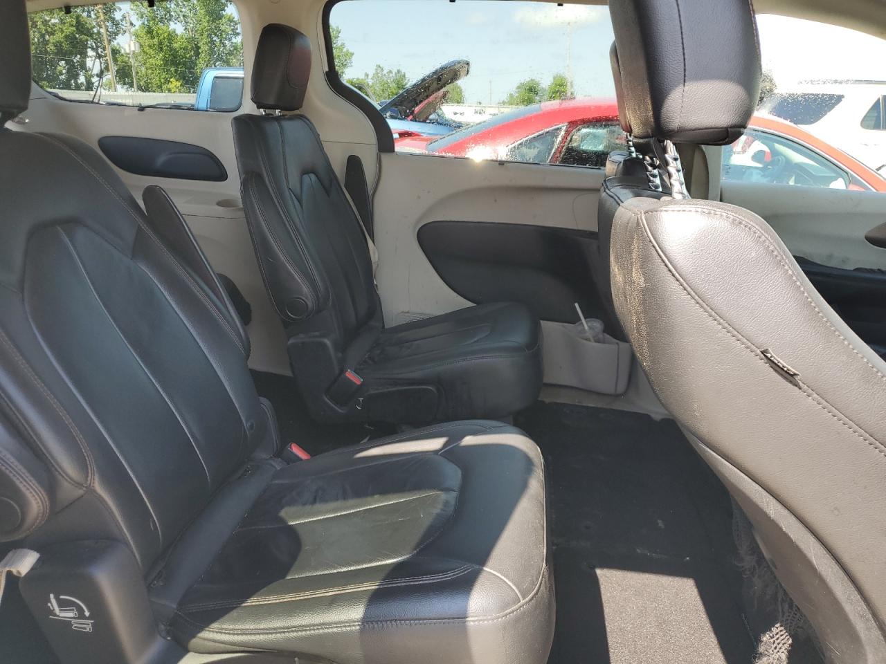 2017 Chrysler Pacifica Touring L VIN: 2C4RC1BG1HR675761 Lot: 62630264