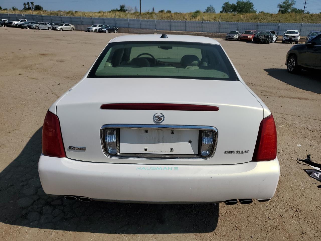 1G6KD54Y44U230510 2004 Cadillac Deville