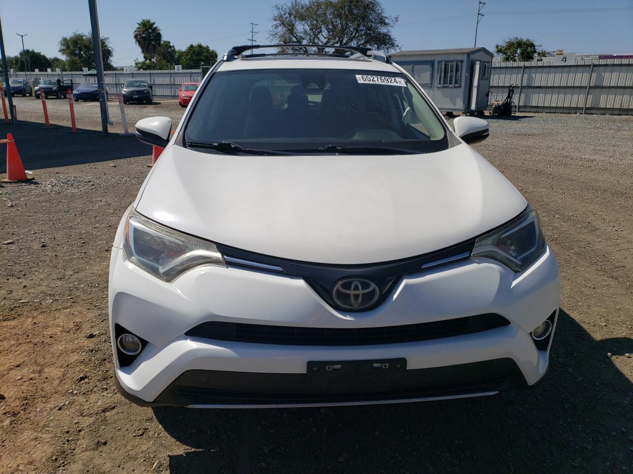 2017 Toyota Rav4 Xle VIN: JTMWFREV0HD093253 Lot: 65276924