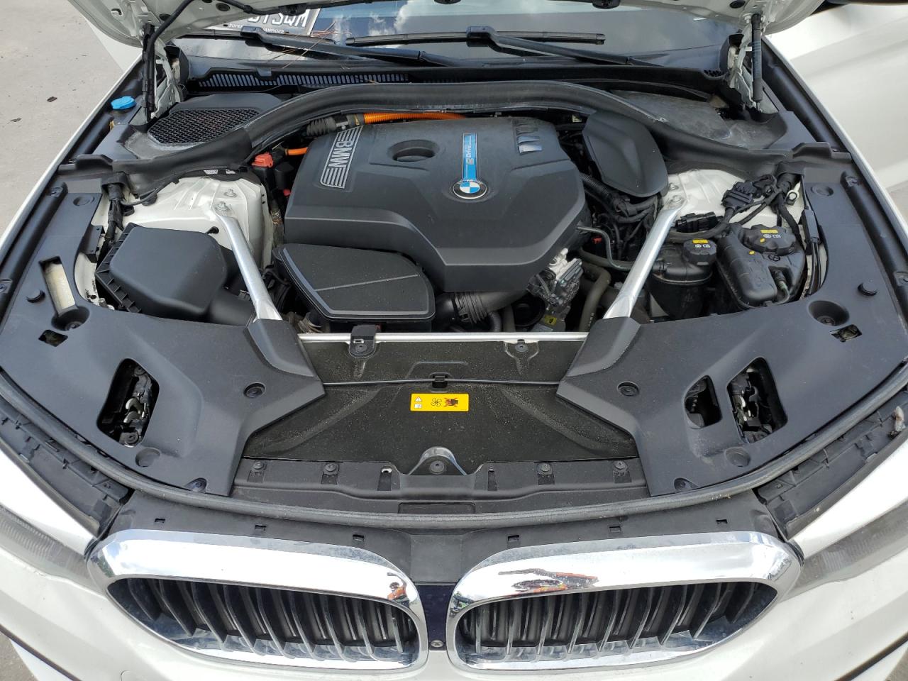 2019 BMW 530E VIN: WBAJA9C5XKB399341 Lot: 63988494