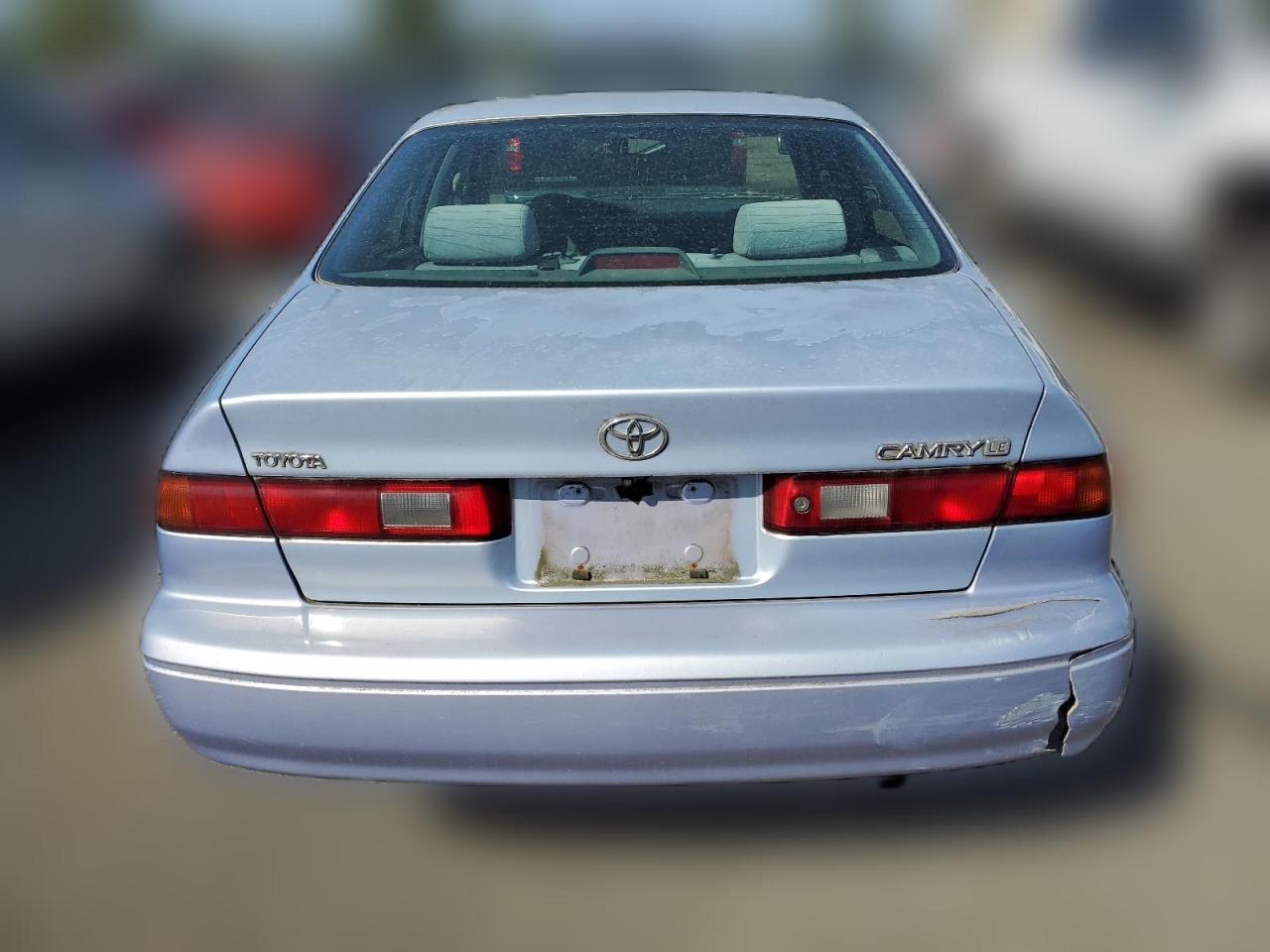 1997 Toyota Camry Le VIN: JT2BG22K2V0055709 Lot: 63883294